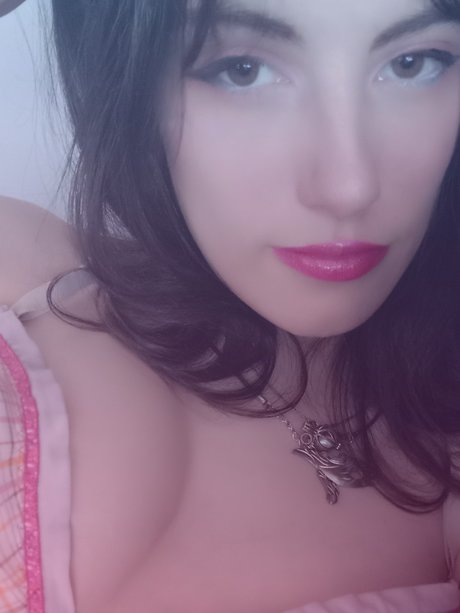 Naakte gelekte OnlyFans-foto van Narichi Himochi