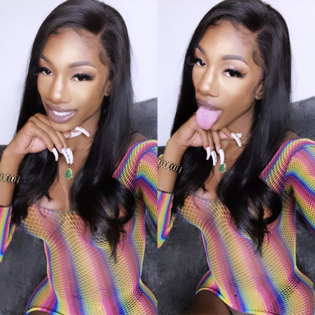  Naomi Amour 