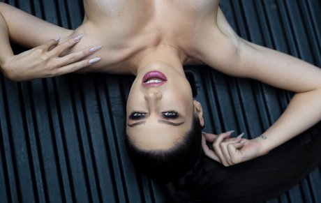 Naakte gelekte OnlyFans-foto van Nanda Sweet