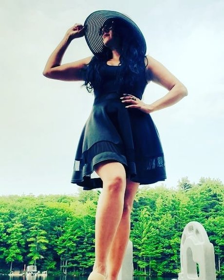 Naakte gelekte OnlyFans-foto van Pakistanikuri