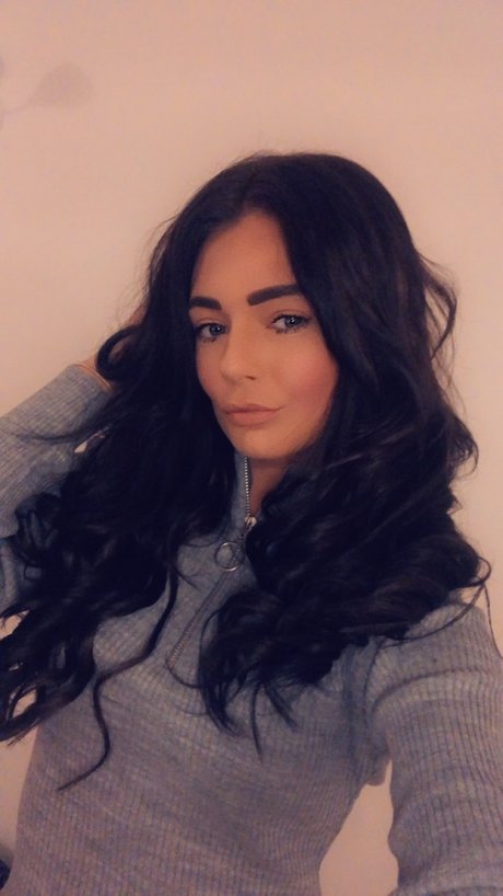 Naakte gelekte OnlyFans-foto van Elliemaixxxx