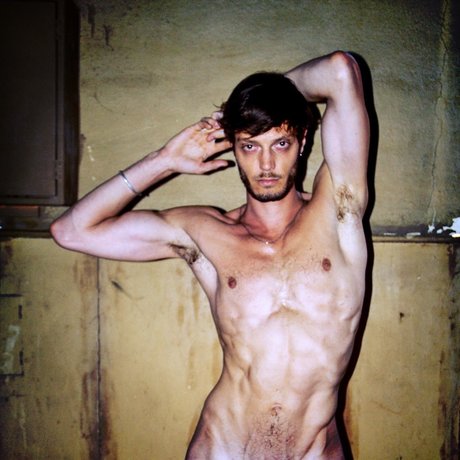 Naakte gelekte OnlyFans-foto van Fedrovox