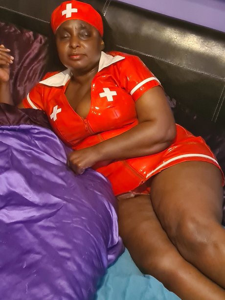 Naakte gelekte OnlyFans-foto van Cocolabelle