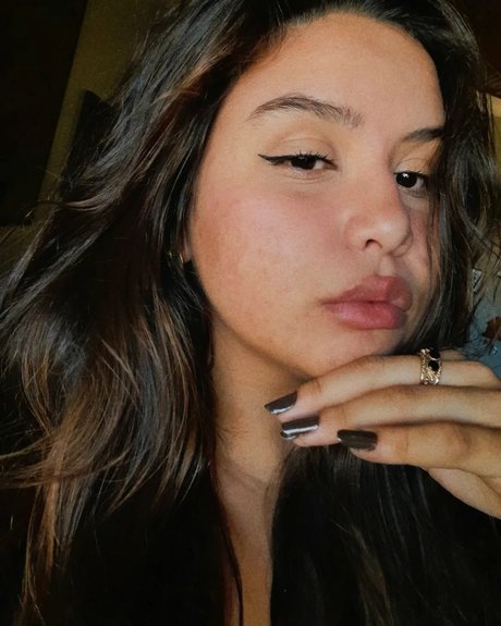 Naakte gelekte OnlyFans-foto van Candy