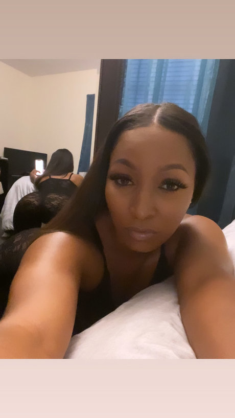 Naakte gelekte OnlyFans-foto van Nisha