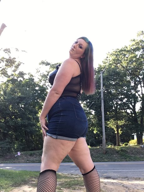 Naakte gelekte OnlyFans-foto van Slaying1995babbi