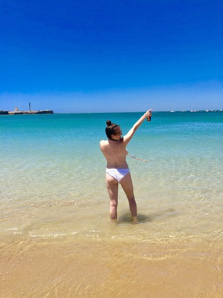 Naakte gelekte OnlyFans-foto van Nat Rat 