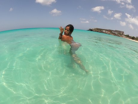 Naakte gelekte OnlyFans-foto van Natasha Rios