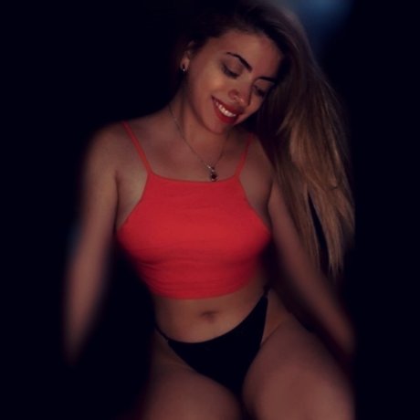 Naakte gelekte OnlyFans-foto van Fuego