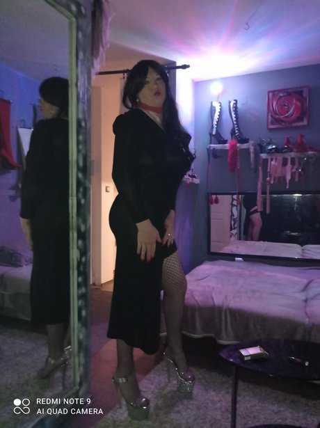 Naakte gelekte OnlyFans-foto van Ivana Ivanovic