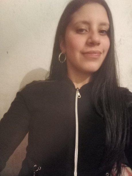 Naakte gelekte OnlyFans-foto van Fiorella Soria