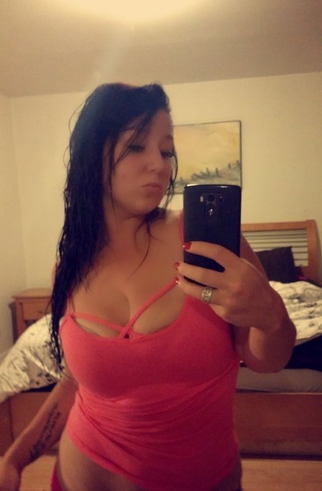 Curvysaxxxy