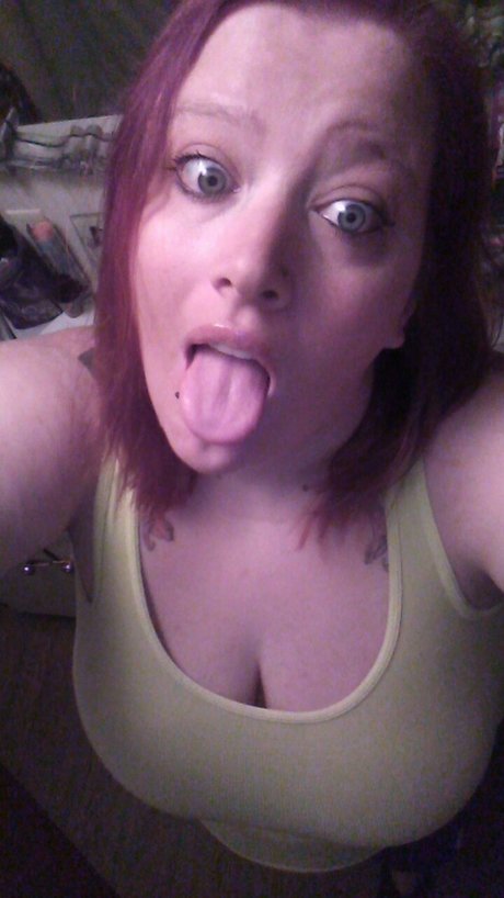 Naakte gelekte OnlyFans-foto van Sexyqueen91