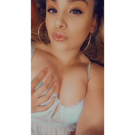 Naakte gelekte OnlyFans-foto van Brittany