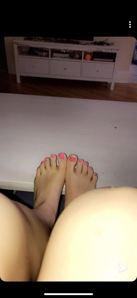 Naakte gelekte OnlyFans-foto van Natalia June