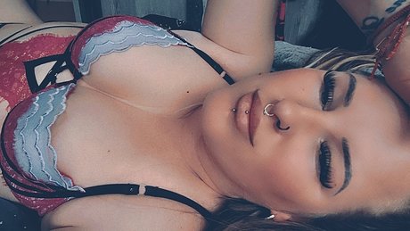 Naakte gelekte OnlyFans-foto van Naughtyblonde 