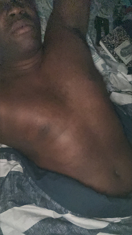 Naakte gelekte OnlyFans-foto van Christopher Jayden Cj