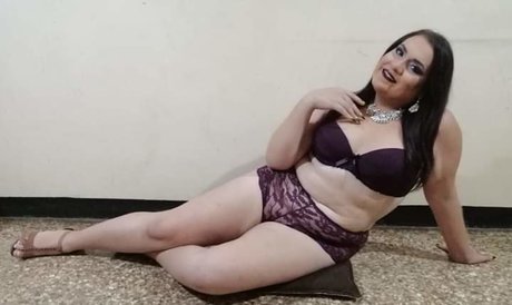 Naakte gelekte OnlyFans-foto van Catalina Vargas Esquivel