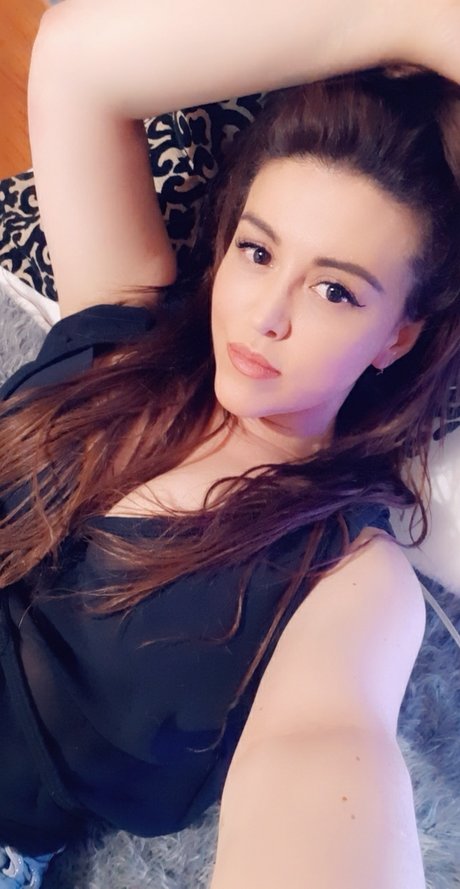 Naakte gelekte OnlyFans-foto van Kandyk