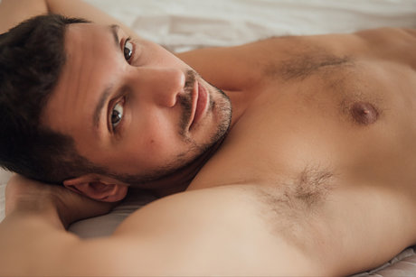 Naakte gelekte OnlyFans-foto van Emiliano Vip