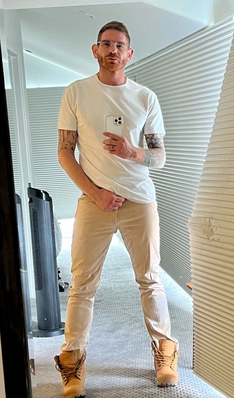 Naakte gelekte OnlyFans-foto van Bedroomdaddyxxx