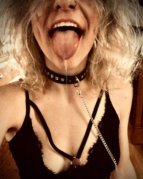 Naakte gelekte OnlyFans-foto van Nellie
