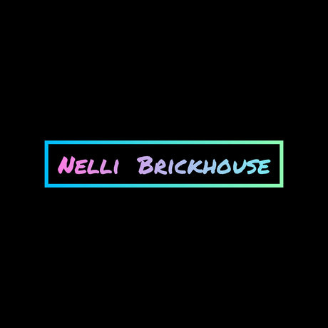 Naakte gelekte OnlyFans-foto van Nelli Brickhouse