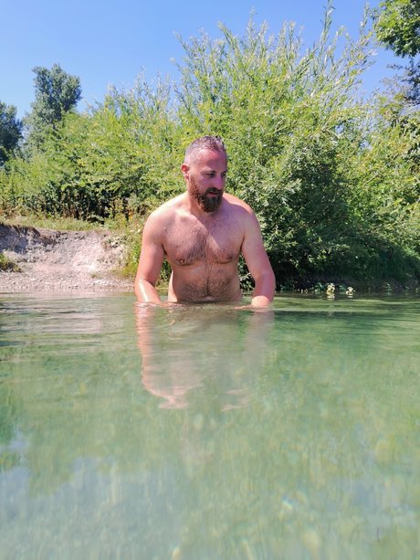 Naakte gelekte OnlyFans-foto van Crazyicebear