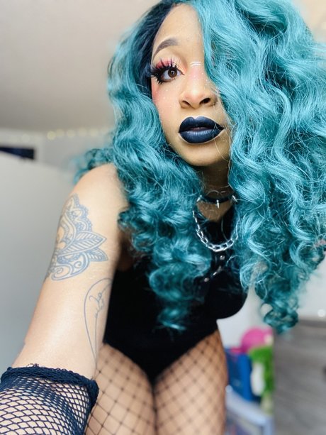 Naakte gelekte OnlyFans-foto van Araeda