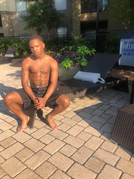 Naakte gelekte OnlyFans-foto van Ayooooo Maj