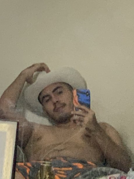 Naakte gelekte OnlyFans-foto van Elcarballom