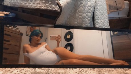 Naakte gelekte OnlyFans-foto van Jody