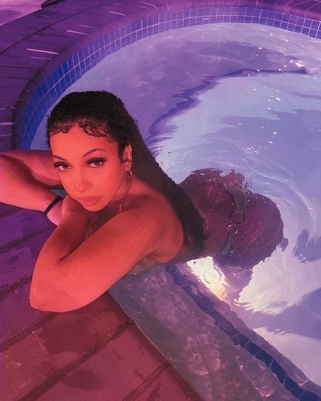 Egyptian Goddess