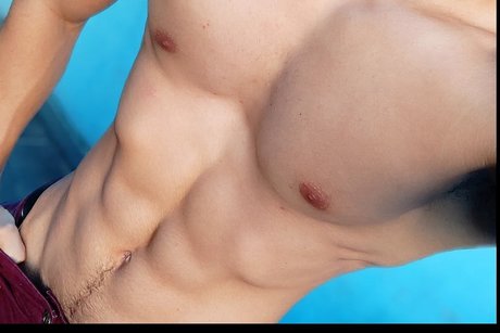 Naakte gelekte OnlyFans-foto van Zhenriquebravo