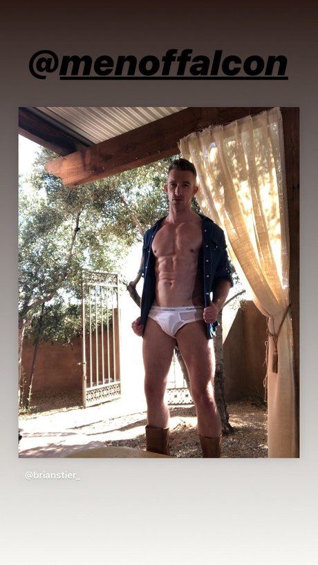 Naakte gelekte OnlyFans-foto van Nickfittxxx