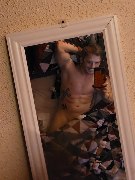 Naakte gelekte OnlyFans-foto van Klaus