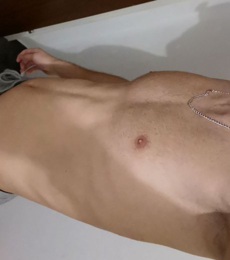 Naakte gelekte OnlyFans-foto van Newguyxs