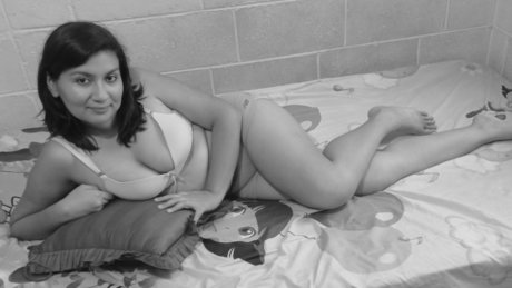 Naakte gelekte OnlyFans-foto van Jazmin Madrid