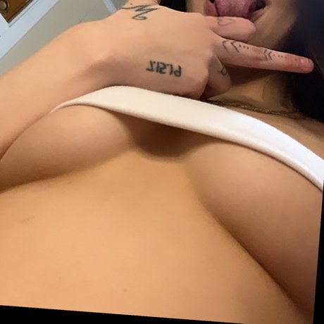 Naakte gelekte OnlyFans-foto van La Flaka