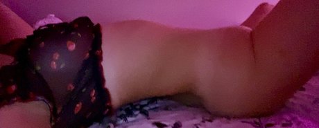Naakte gelekte OnlyFans-foto van Bella 