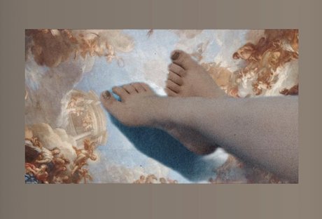 Naakte gelekte OnlyFans-foto van Bella B