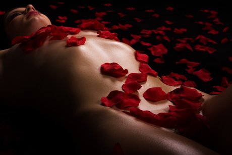 Naakte gelekte OnlyFans-foto van Mrs Bella Blow Ampamp Mr Paradise Long