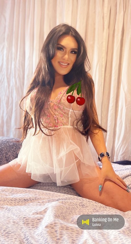 Naakte gelekte OnlyFans-foto van Nikkibigboobs