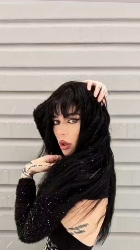 Naakte gelekte OnlyFans-foto van Nightmare Waifu