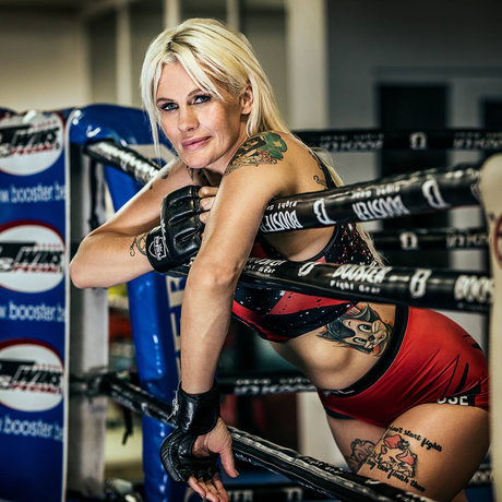 Naakte gelekte OnlyFans-foto van Cindy Battlecat Dandois
