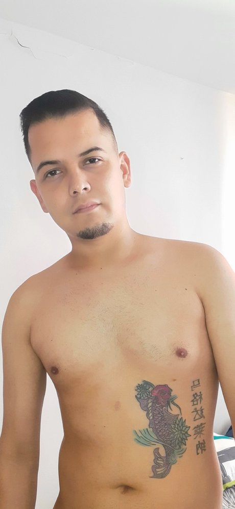 Naakte gelekte OnlyFans-foto van Noe