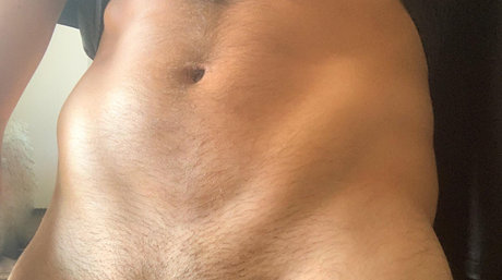 Naakte gelekte OnlyFans-foto van Nocturnal Animal