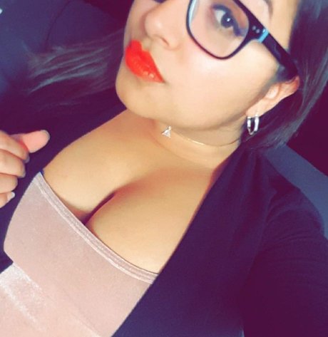 Naakte gelekte OnlyFans-foto van Alyse