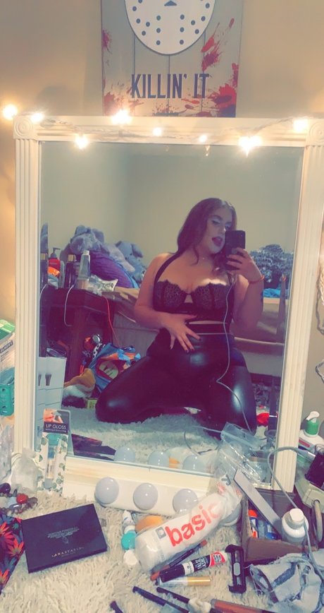 Naakte gelekte OnlyFans-foto van Misery