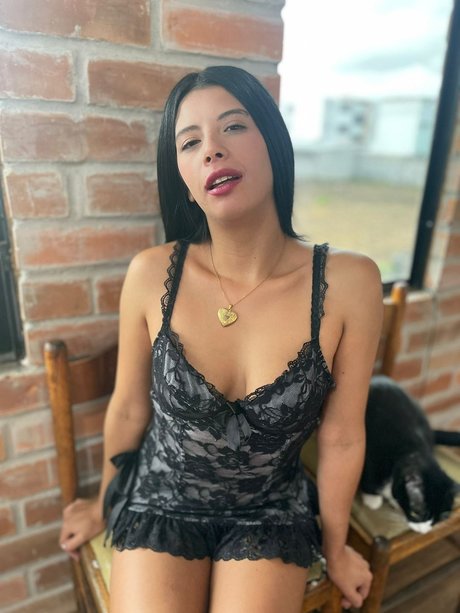 Naakte gelekte OnlyFans-foto van Colombianabonita